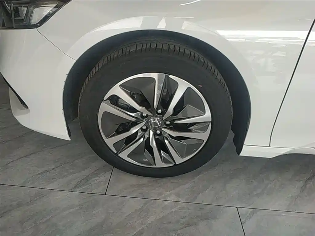 Honda Accord 2023 — фото 25