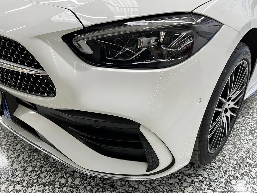 Mercedes-Benz C-Class 2023 — фото 4