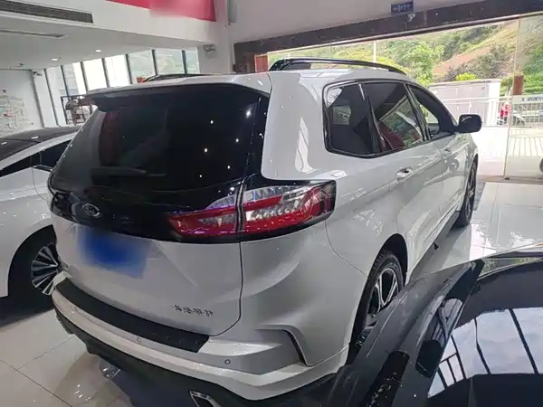 Ford Edge 2020