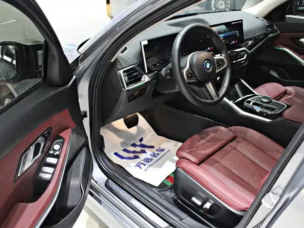 BMW i3 2023