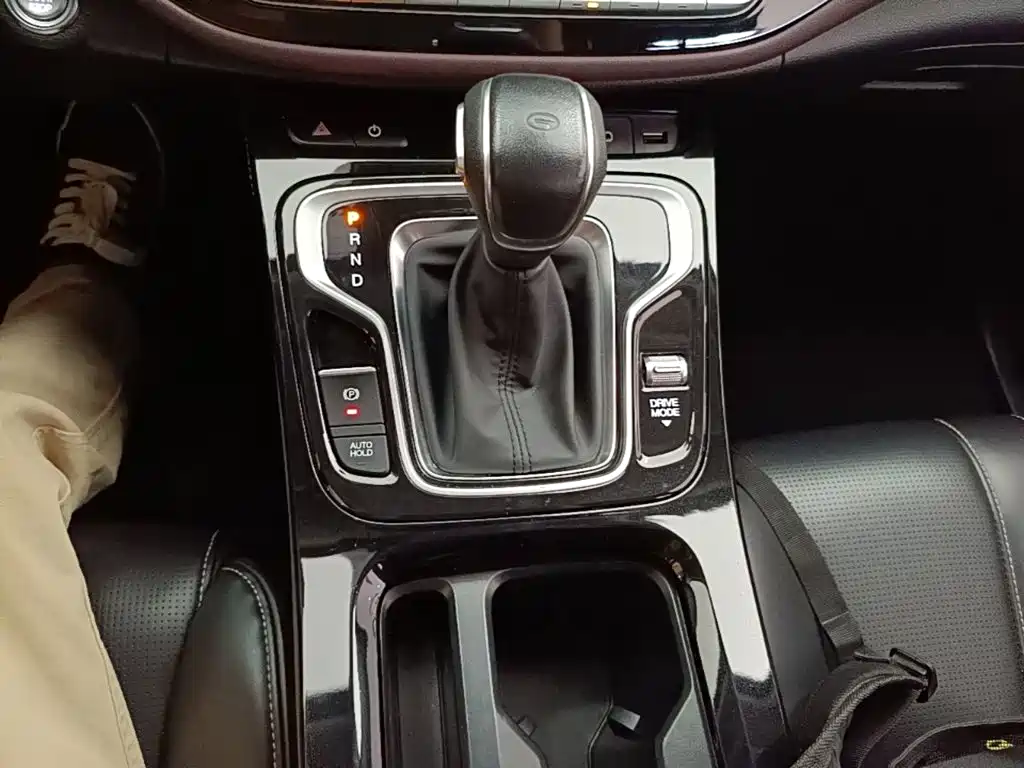 GAC Motor Trumpchi M6 2023 — фото 14