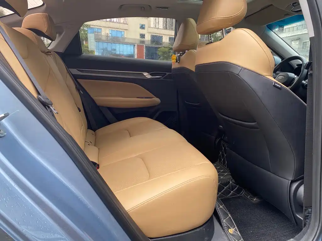 Geely Emgrand L Hip 2023 — фото 11