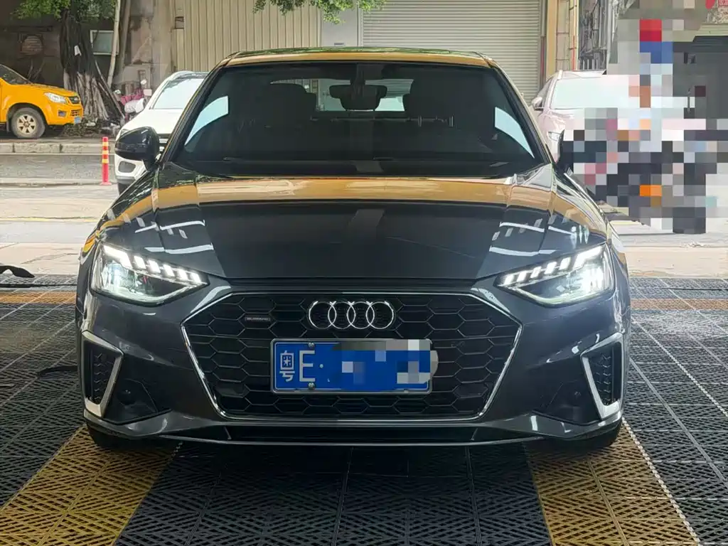 Audi A4L 2021
