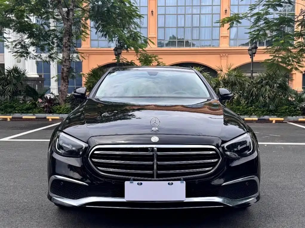 Mercedes-Benz E-Class 2021
