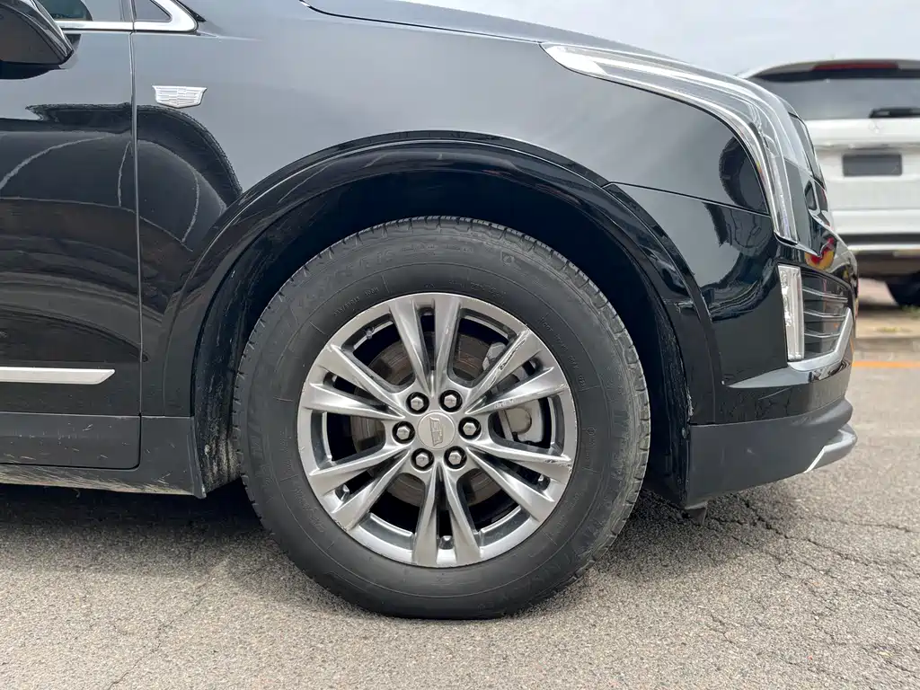 Cadillac XT5 2020 — фото 24
