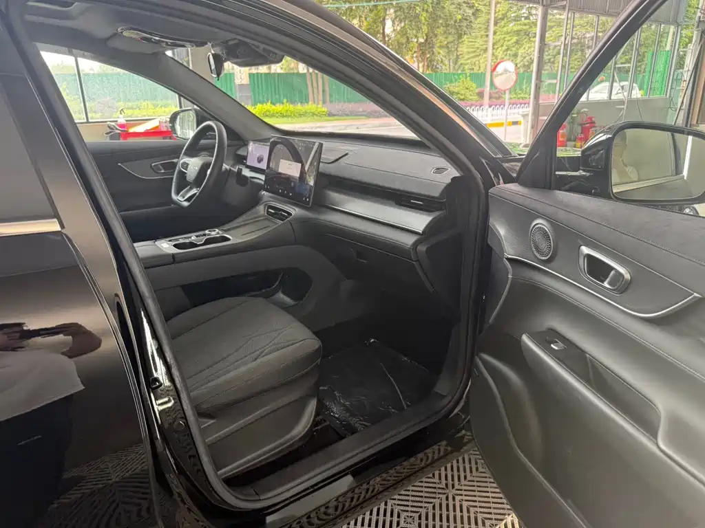 Chery Tiggo 8 PLUS 2025 — фото 17