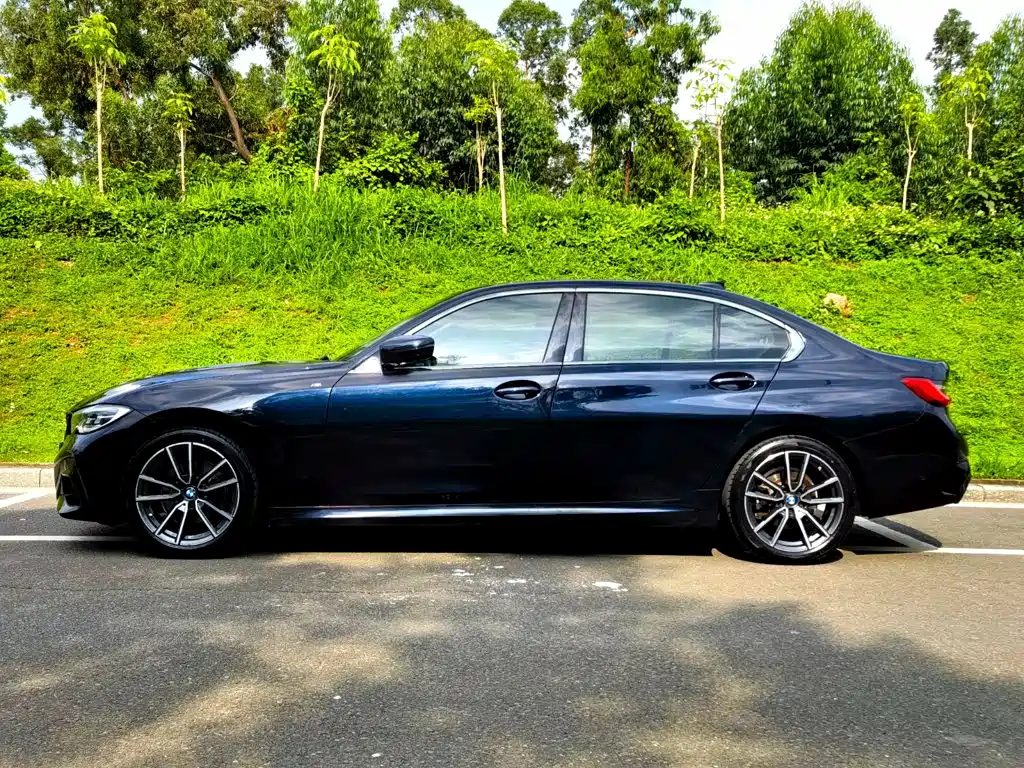 BMW 3 Series 2021