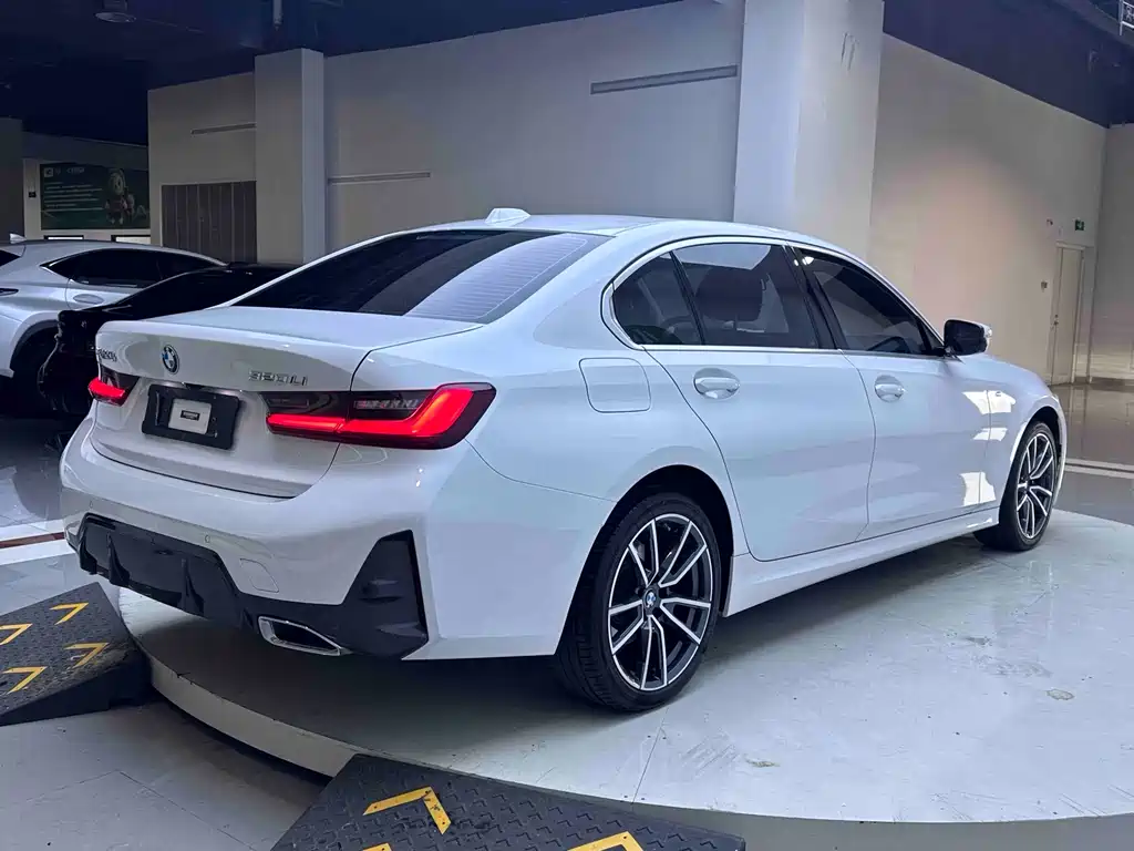 BMW 3 Series 2023