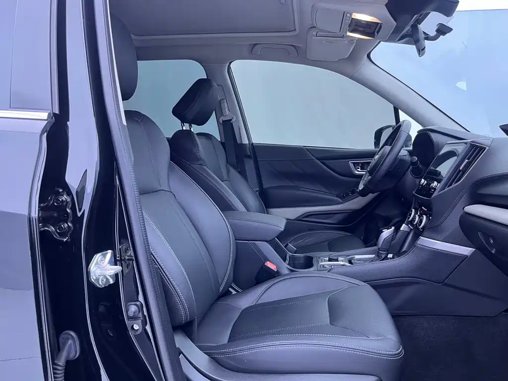 Subaru Forester 2021 — фото 18