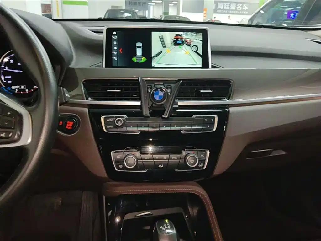 BMW X1 2019 — фото 13
