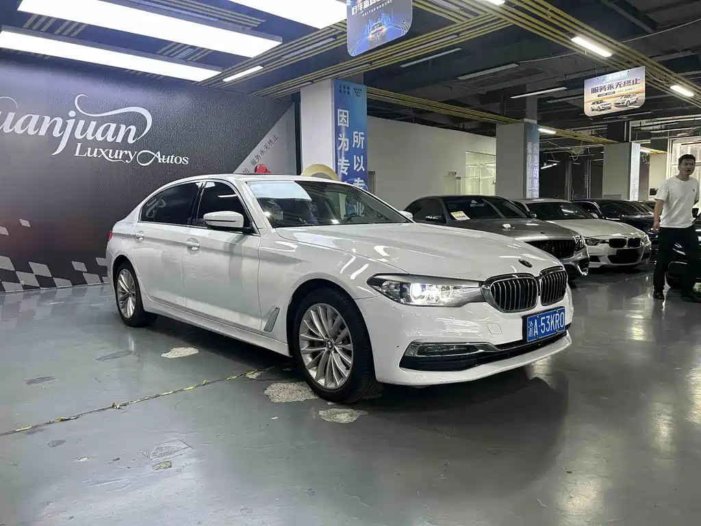 BMW 5 Series 2019 — фото 2