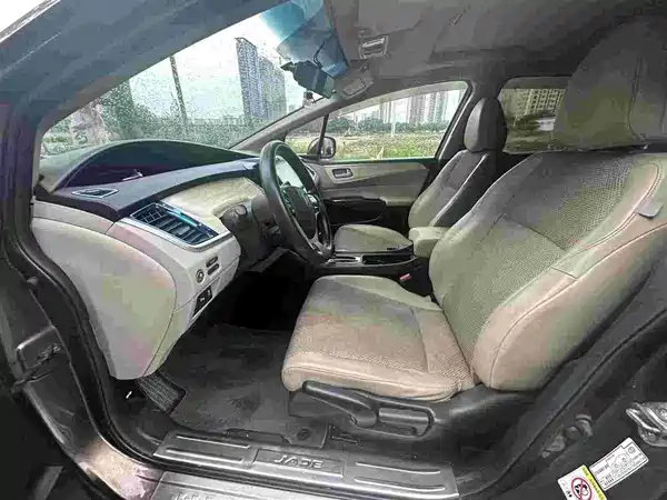 Honda Jade 2016