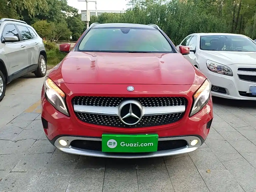 Mercedes-Benz GLA 2016