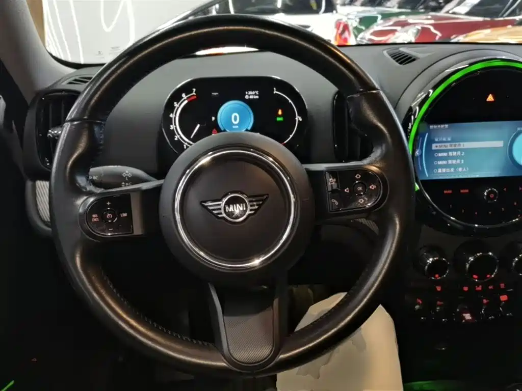 MINI Countryman 2021 — фото 11