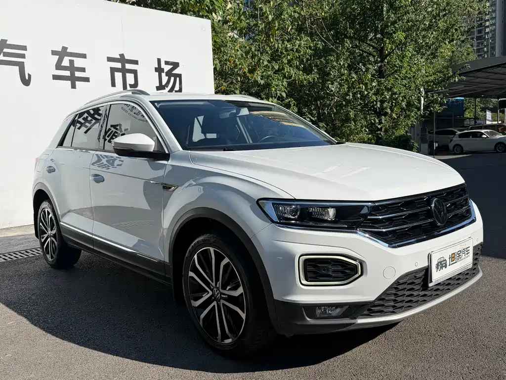 Volkswagen T-Roc 2023