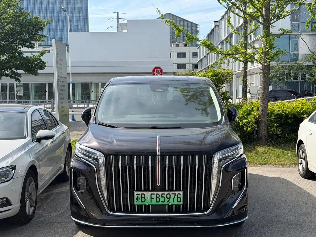 Hongqi HQ9 PHEV 2024 — фото 2