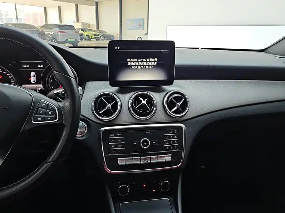 Mercedes-Benz CLA 2018 — фото 13