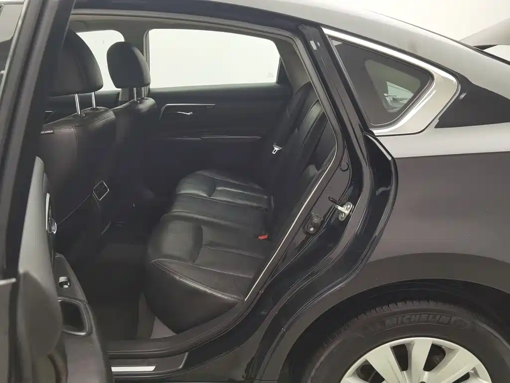 Nissan Teana 2018 — фото 15