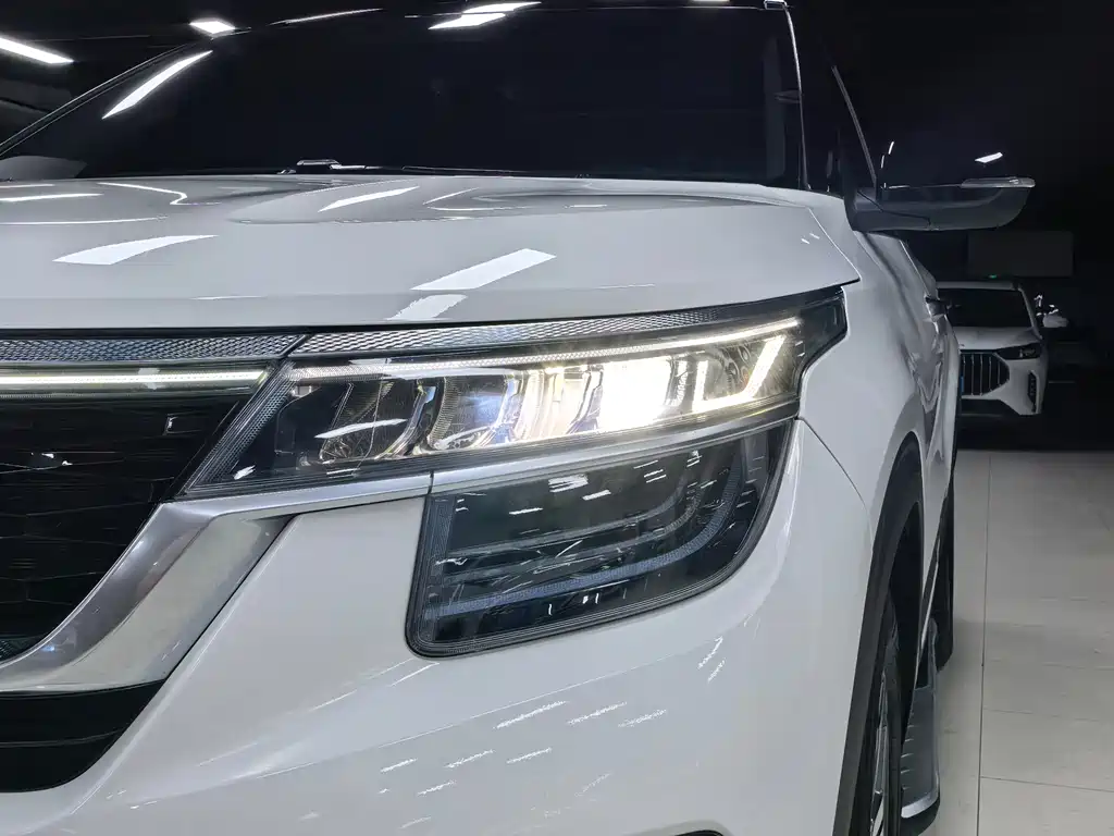 Kia KX3 2023