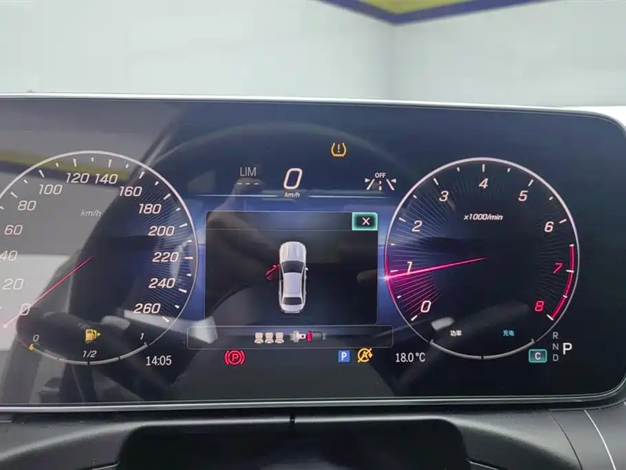 Mercedes-Benz C-Class 2023 — фото 14