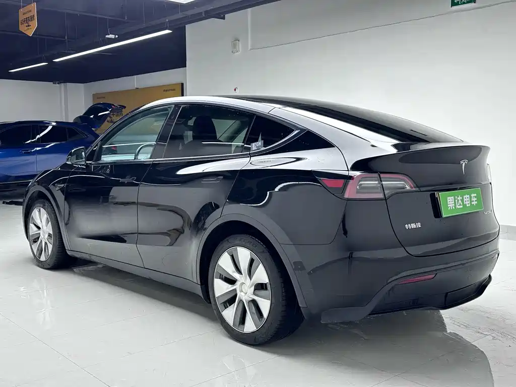 Tesla Model Y 2022 — фото 4