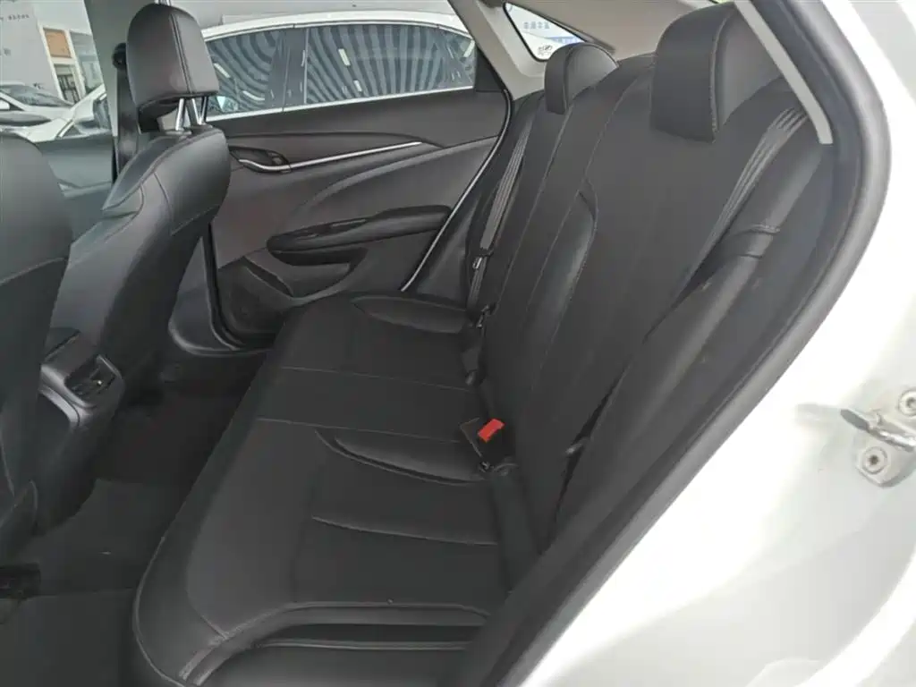 Buick Excelle 2020 — фото 17
