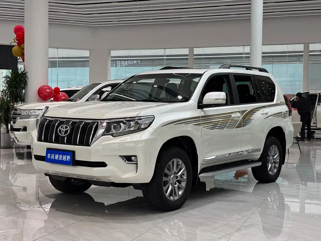 Toyota Prado 2019 — фото 1