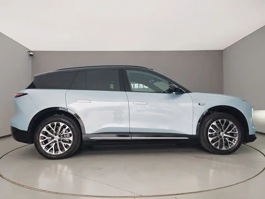 NIO ES6 2025