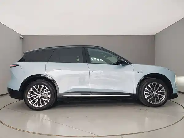 NIO ES6 2025