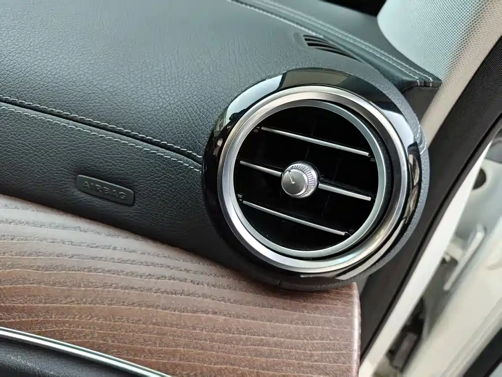 Mercedes-Benz E-Class 2019 — фото 26