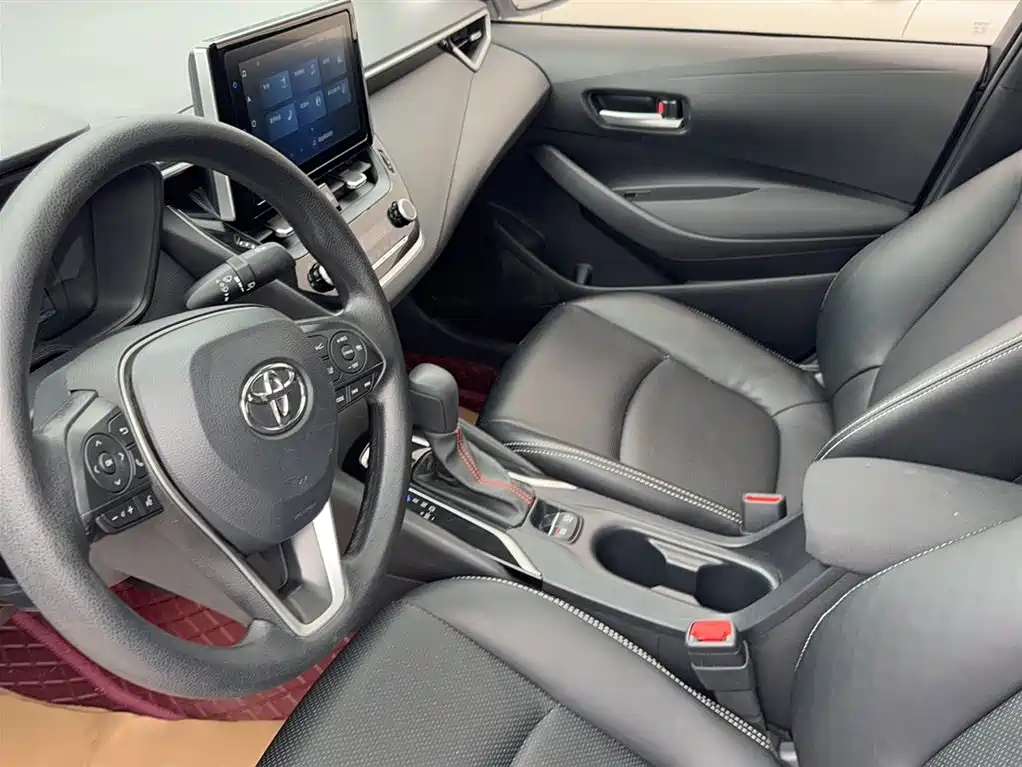 Toyota Corolla 2021 — фото 13