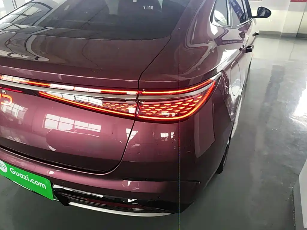 BYD Seal 07 DM-i 2024 — фото 8