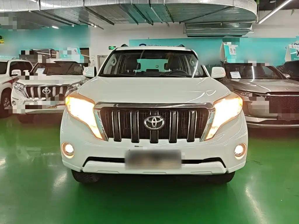 Toyota Prado 2017 — фото 3