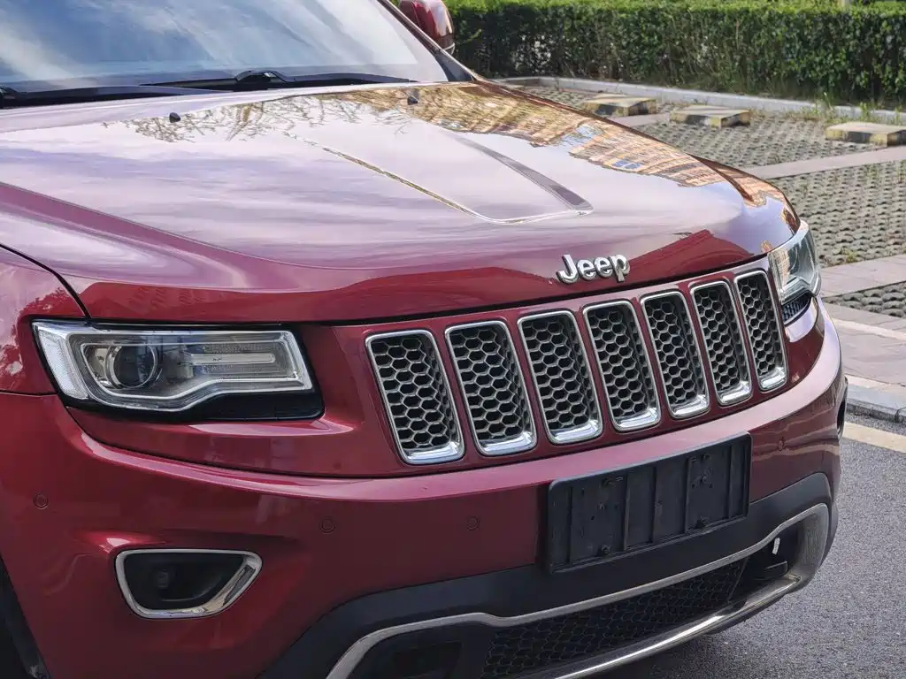 Jeep Grand Cherokee 2015 — фото 17