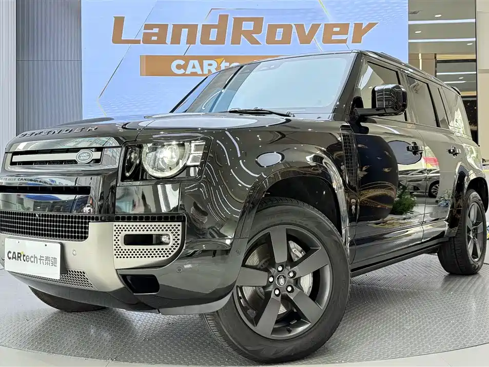 Land Rover Defender 2024 — фото 21