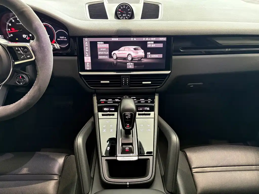 Porsche Cayenne 2021 — фото 14