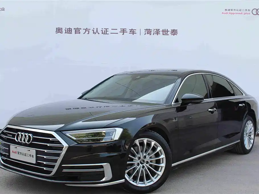 Audi A8 2021 — фото 1