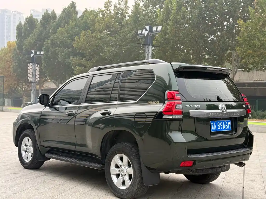 Toyota Prado 2017 — фото 10