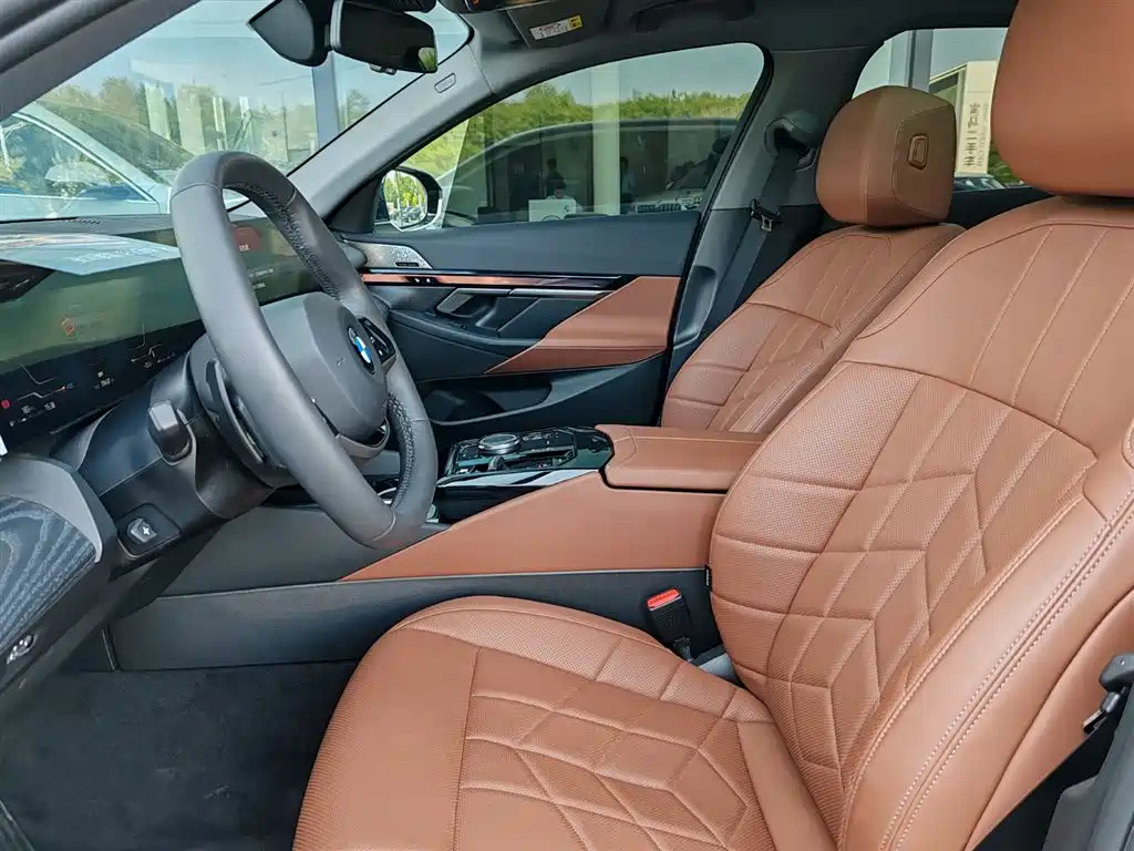 BMW 5 Series 2024