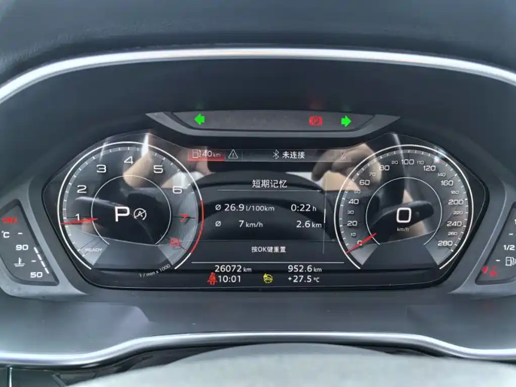 Audi Q3 2023 — фото 18