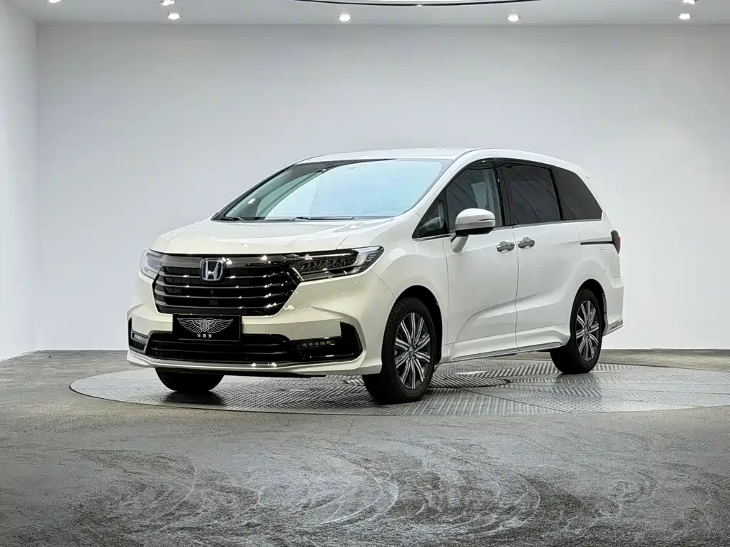 Honda Odyssey 2025 — фото 1