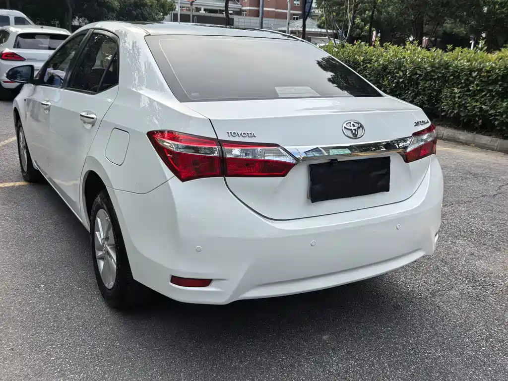 Toyota Corolla 2016 — фото 9