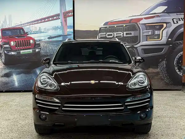 Porsche Cayenne 2014