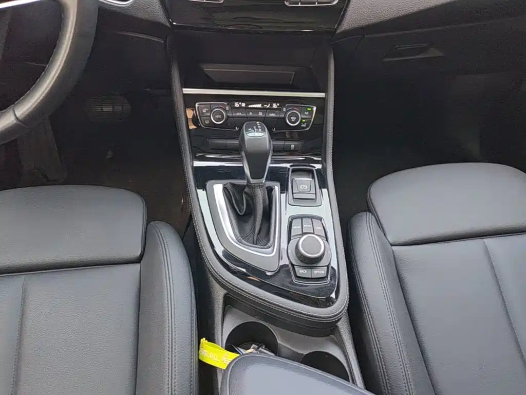 BMW 2 Series Station Wagon 2018 — фото 14