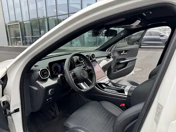 Mercedes-Benz C-Class 2023
