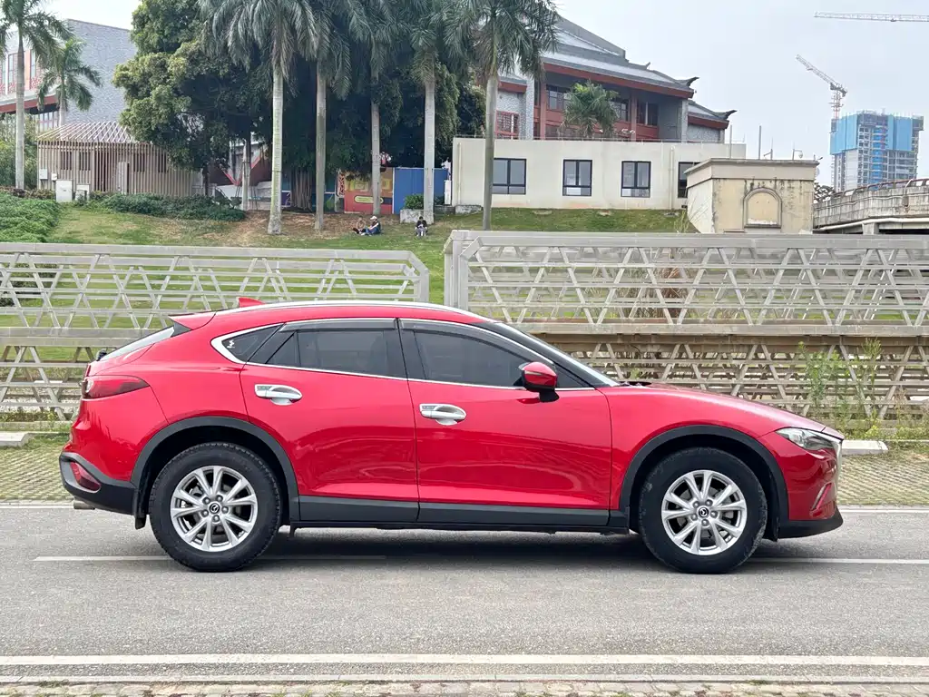 Mazda CX-4 2017 — фото 7