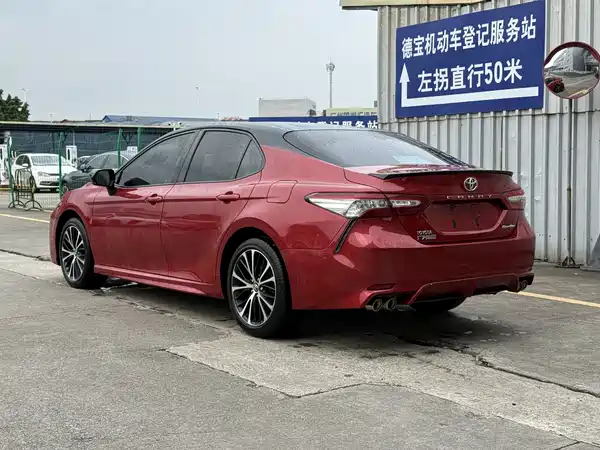 Toyota Camry 2018