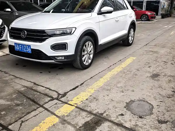 Volkswagen T-Roc 2023