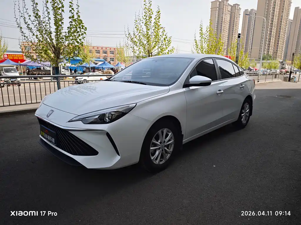 Roewe i5 2025 — фото 1