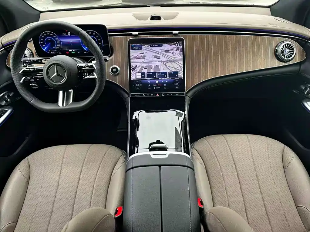 Mercedes-Benz EQE SUV 2025 — фото 12
